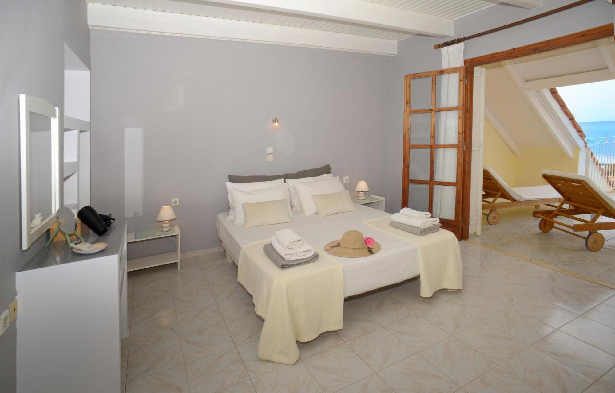 Albouro Seafront Apartments Katelios Luaran gambar