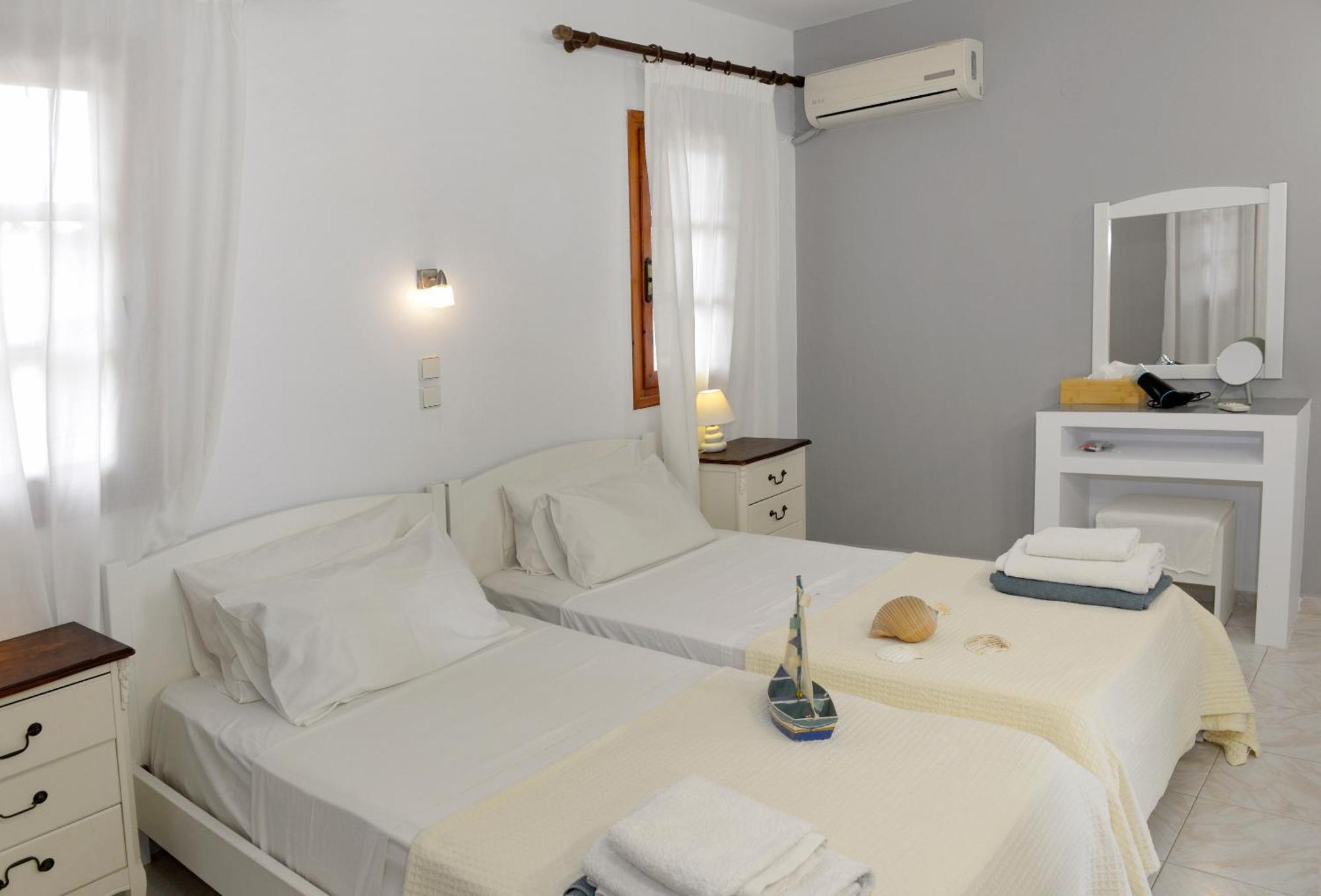Albouro Seafront Apartments Katelios Luaran gambar