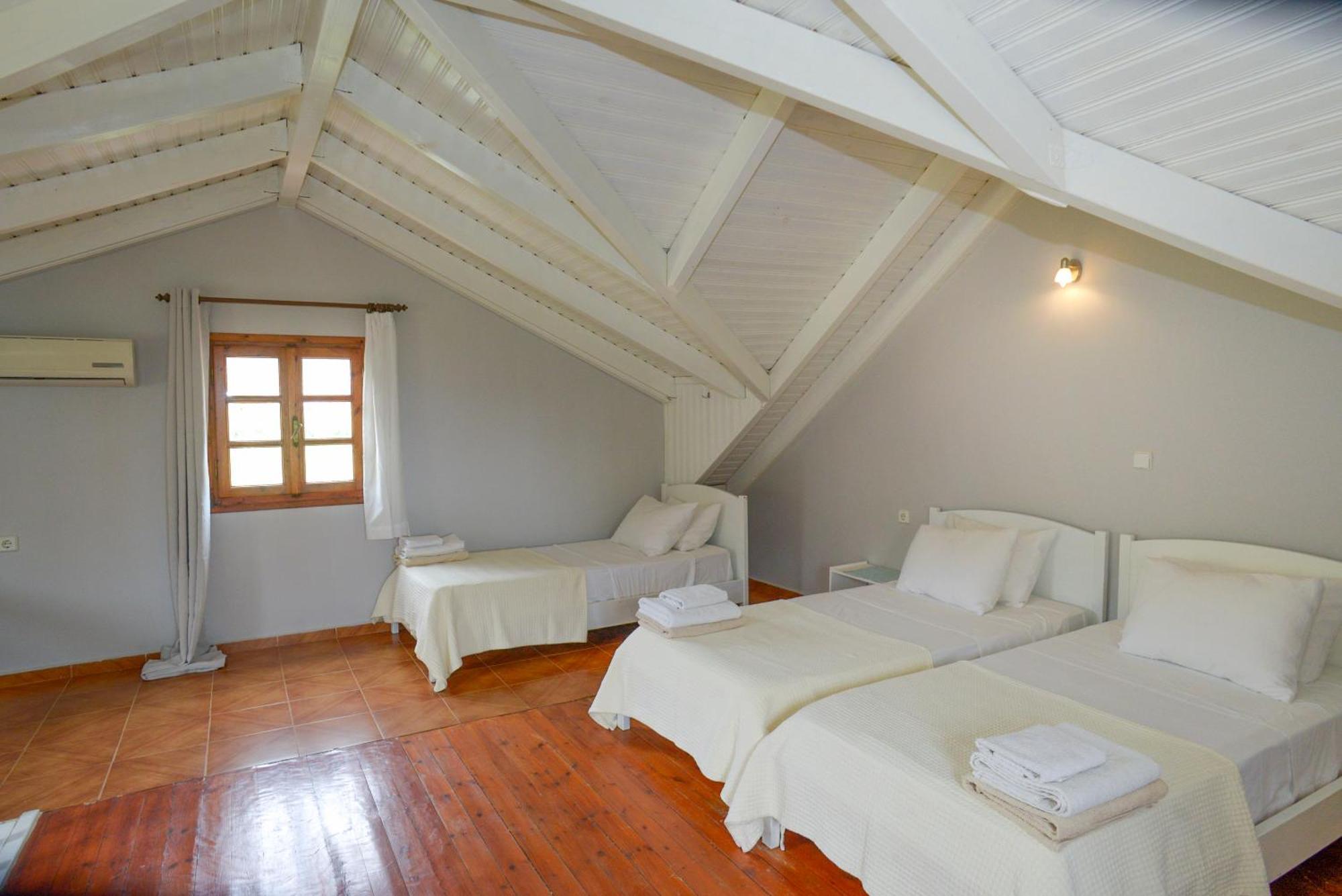 Albouro Seafront Apartments Katelios Luaran gambar